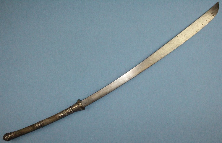 Silver Thai sword Very fine & rare Ex personal Collection Ayutthaya style Early Rattanakosin period High rank honour sword www.swordsantiqueweapons.com