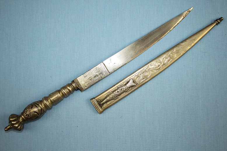 Faca de Ponta A fine exampe Brazilian fighting knife Gaucho www.swordsantiqueweapons.com