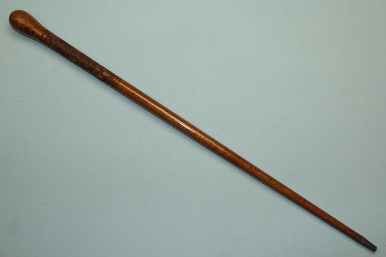 Maori walking cane Finely carved early 20th century www.swordsantiqueweapons.com