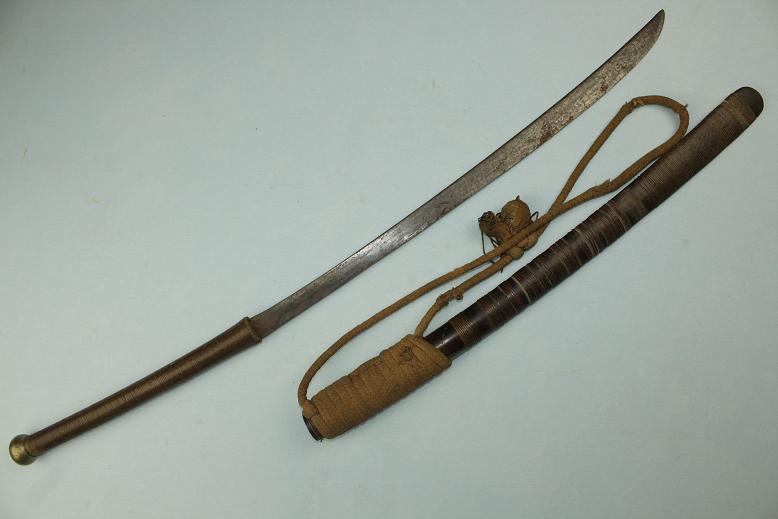 Shan Dha fighting sword A fine old example Complete and original www.swordsantiqueweapons.com