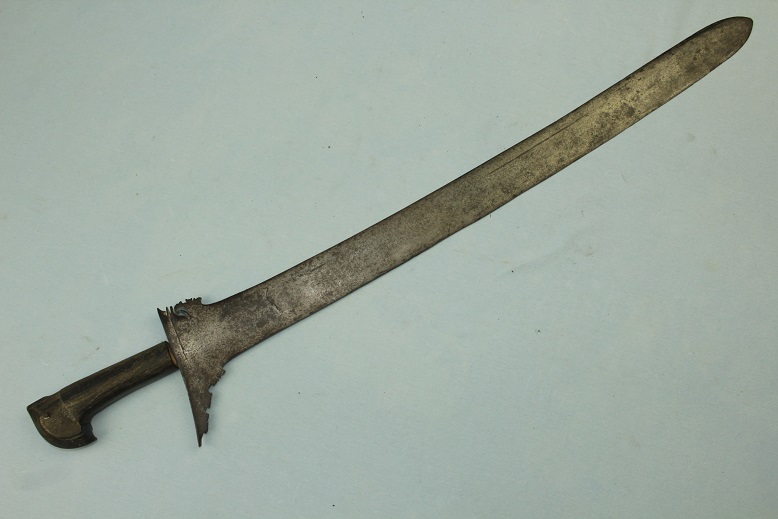 Malay Sundang Kris Keris Very rare blade type early EU European trade blade Handle reversed www.swordsantiqueweapons.com