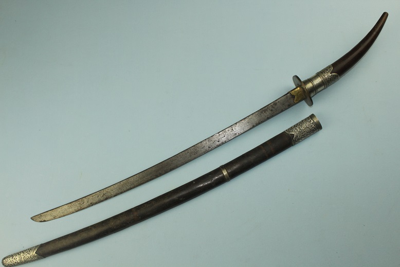 Swords and Antique Weapons for Sale - Antique Swords International