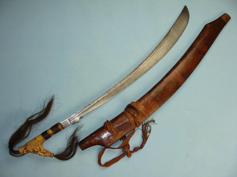 Langgai Tinggang Rare Borneo sword original scabbard textile suspension loop www.swordsantiqueweapons.com
