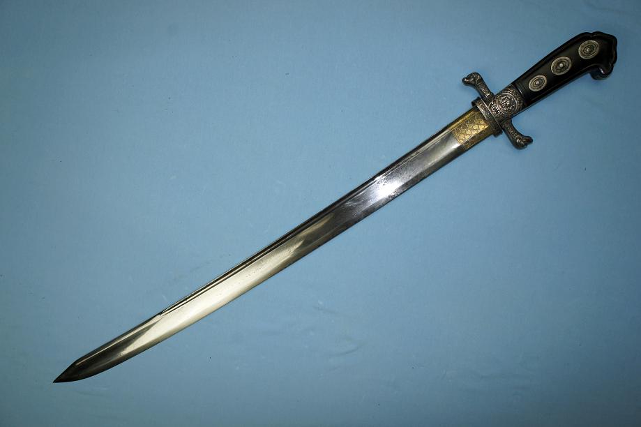 Swords and Antique Weapons for Sale - Antique Swords International