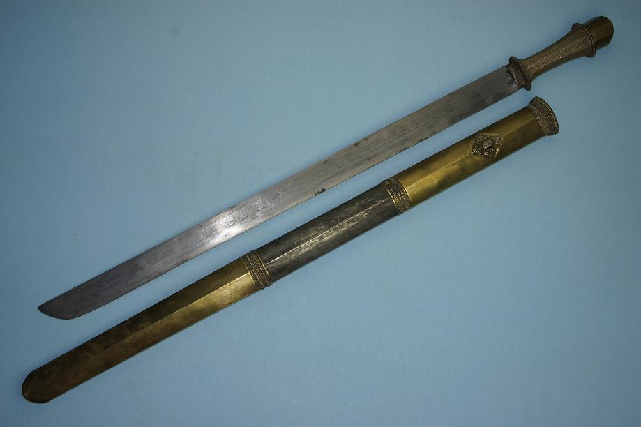 Bhutan sword Very rare sword Fine Bhutanese fighting sword www.swordsantiqueweapons.com